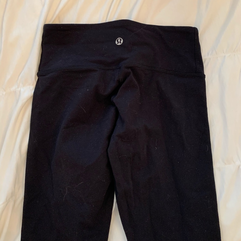 Lululemon Athletica black wunder under leggings